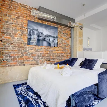 Bluestay 299 - Superb In * Paris
